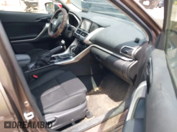 2020 Mitsubishi Eclipse Cross ES with VIN JA4AT3AA6LZ005735, listed as a IAAI auction lot 42154097 with 88,903 mi miles and . Bid and sale history available at DreamBid. Image 5.
