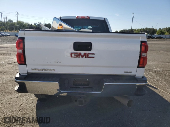 2018 GMC Sierra 2500HD Denali with VIN 1GT12SEY1JF110451, listed as a Copart auction lot 69333874 with 137,760 mi miles and Salvage Title. Bid and sale history available at carsss.com. Image 6.