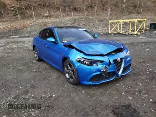 2018 Alfa Romeo Giulia with VIN ZARFAEDN9J7563315, listed as a Copart auction lot 47506033 with 0 mi miles. Bid and sale history available at carsss.com. Image 11.