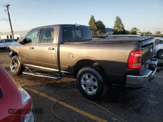 2020 Ram 2500 Big Horn with VIN 3C6UR5DJ8LG241562, listed as a Copart auction lot 69847394 with 38,488 mi miles and Clean Title. Bid and sale history available at carsss.com. Image 2.