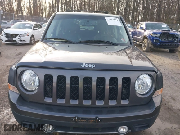 2017 Jeep Patriot High Altitude with VIN 1C4NJRFB1HD110320, listed as a IAAI auction lot 41152170 with 88,341 mi miles. Bid and sale history available at carsss.com. Image 12.