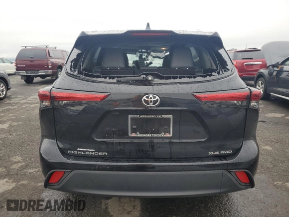 2022 Toyota Highlander XLE with VIN 5TDGZRBH7NS241862, listed as a Copart auction lot 62605495 with 29,080 mi miles and Salvage title. Bid and sale history available at DreamBid. Image 6.