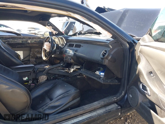 2010 Chevrolet Camaro 2SS z VIN 2G1FK1EJ9A9113814, wystawiony jako IAAI lot #41892541 z przebiegiem Nie podano mil oraz . Historia ofert i sprzedaży dostępna na DreamBid. Obrazek 5.