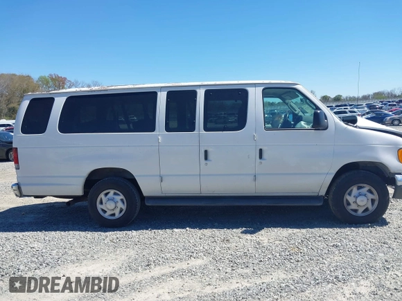2006 Ford Econoline Passenger XL with VIN 1FBSS31L36DA88609, listed as a IAAI auction lot 41817356 with 45,454 mi miles and . Bid and sale history available at DreamBid. Image 13.