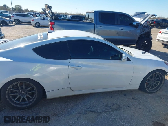 2015 Hyundai Genesis Coupe 3.8L Base с VIN KMHHT6KJ7FU129370, выставлен на аукционе IAAI как лот 41257177 с пробегом Не указан миль и . История ставок и продаж доступна на DreamBid. Изображение 13.