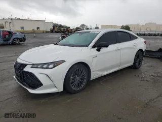 2019 Toyota Avalon Hybrid Limited with VIN 4T1B21FB8KU005018, listed as a Copart auction lot 45603125 with 111,976 mi miles and Salvage Title. Bid and sale history available at carsss.com. Image 1.