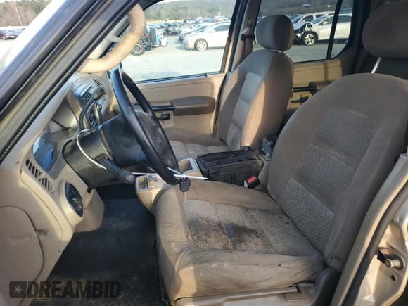 2005 Ford Explorer Sport Trac XLS with VIN 1FMZU67K65UA65517, listed as a Copart auction lot 50827365 with 288,901 mi miles and Clean title. Bid and sale history available at DreamBid. Image 7.