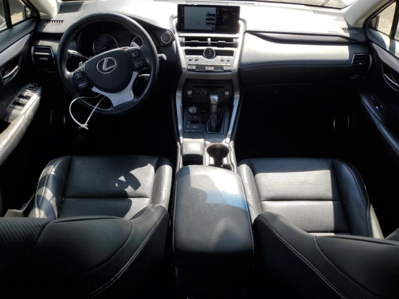 2018 Lexus NX 300 z VIN JTJBARBZ9J2161312, wystawiony jako Copart lot #50322765 z przebiegiem 39 144 mil mil oraz Szkody całkowita. Historia ofert i sprzedaży dostępna na DreamBid. Obrazek 8.