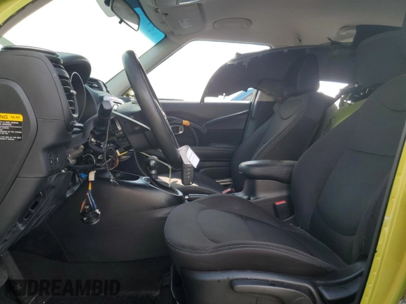 2019 Kia Soul z VIN KNDJN2A24K7920774, wystawiony jako Copart lot #55518585 z przebiegiem 28 858 mil mil oraz Szkoda całkowita • Salvage title. Historia ofert i sprzedaży dostępna na DreamBid. Obrazek 7.