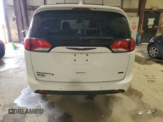 2020 Chrysler Pacifica Launch Edition z VIN 2C4RC3BG1LR263912, wystawiony jako Copart lot #81785354 z przebiegiem 124 071 mil mil oraz Szkody całkowita. Historia ofert i sprzedaży dostępna na DreamBid. Obrazek 6.