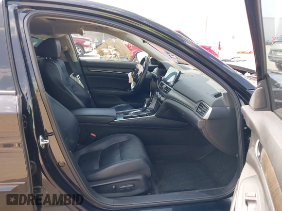 2018 Honda Accord EX-L z VIN 1HGCV1F50JA037148, wystawiony jako IAAI lot #42107201 z przebiegiem 88 395 mil mil oraz . Historia ofert i sprzedaży dostępna na DreamBid. Obrazek 5.