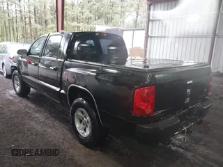 2006 Dodge Dakota ST with VIN 1D7HE28N66S707560, listed as a IAAI auction lot 41982933 with 150,775 mi miles and . Bid and sale history available at carsss.com. Image 3.