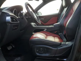 2017 Jaguar F-Pace 35t R-Sport with VIN SADCL2BV3HA060339, listed as a Copart auction lot 60102035 with 139,025 mi miles and Clean title. Bid and sale history available at DreamBid. Image 7.
