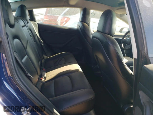 2022 Tesla Model 3 z VIN 5YJ3E1EA4NF304558, wystawiony jako Copart lot #57415935 z przebiegiem 101 771 mil mil oraz Czysty tytuł • Clean title. Historia ofert i sprzedaży dostępna na DreamBid. Obrazek 10.