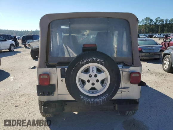 1995 Jeep Wrangler S with VIN 1J4FY19P4SP297464, listed as a Copart auction lot 82138474 with 177,010 mi miles and Clean Title. Bid and sale history available at carsss.com. Image 6.