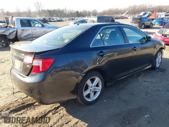 2012 Toyota Camry L with VIN 4T1BF1FK2CU062806, listed as a IAAI auction lot 41664970 with 75,980 mi miles and . Bid and sale history available at carsss.com. Image 4.
