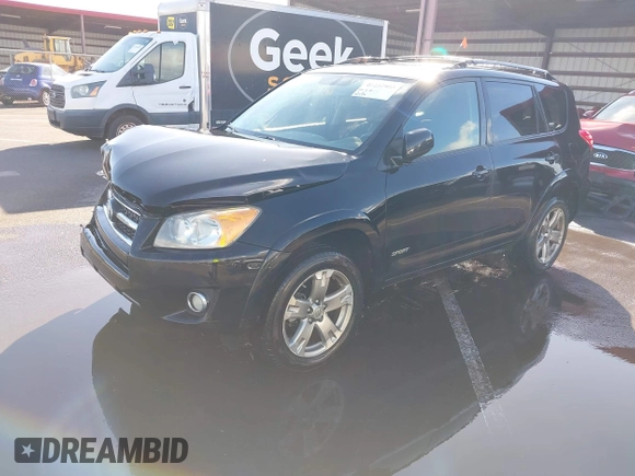2011 Toyota RAV4 Sport z VIN JTMWF4DV9B5041304, wystawiony jako IAAI lot #41252905 z przebiegiem 96 179 mil mil oraz . Historia ofert i sprzedaży dostępna na DreamBid. Obrazek 2.