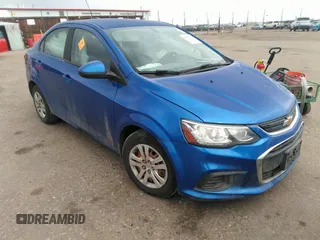 2017 Chevrolet Sonic LS z VIN 1G1JB5SH2H4156861, wystawiony jako IAAI lot #41835230 z przebiegiem 59 060 mil mil oraz . Historia ofert i sprzedaży dostępna na DreamBid. Obrazek 1.