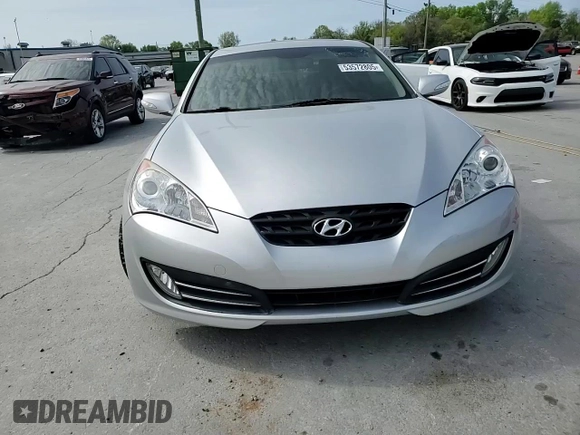 2011 Hyundai Genesis Coupe Grand Touring z VIN KMHHU6KH0BU045993, wystawiony jako Copart lot #53572805 z przebiegiem 61 244 mil mil oraz Szkoda całkowita • Salvage title. Historia ofert i sprzedaży dostępna na DreamBid. Obrazek 10.