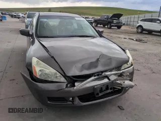 2006 Honda Accord EX-L z VIN 1HGCM56866A047744, wystawiony jako Copart lot #57266065 z przebiegiem 263 618 mil mil oraz Szkoda całkowita • Salvage title. Historia ofert i sprzedaży dostępna na DreamBid. Obrazek 13.