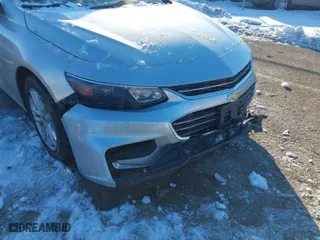 2018 Chevrolet Malibu LT with VIN 1G1ZD5ST7JF237057, listed as a IAAI auction lot 41312020 with 101,191 mi miles. Bid and sale history available at carsss.com. Image 12.