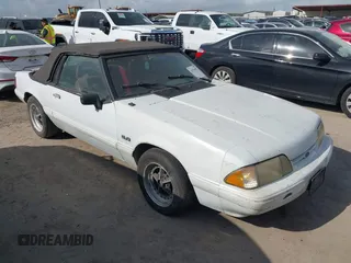 1989 Ford Mustang with VIN 1FABP44EXKF201329, listed as a IAAI auction lot 42536907 with 80,950 mi miles and . Bid and sale history available at DreamBid. Image 1.