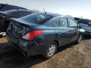 2016 Nissan Versa S z VIN 3N1CN7AP0GL913005, wystawiony jako Copart lot #52431875 z przebiegiem 125 491 mil mil oraz Szkody całkowita. Historia ofert i sprzedaży dostępna na DreamBid. Obrazek 3.