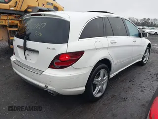 2010 Mercedes-Benz R 350 with VIN 4JGCB6FE7AA110435, listed as a IAAI auction lot 41979585 with Not Provided miles and . Bid and sale history available at DreamBid. Image 4.