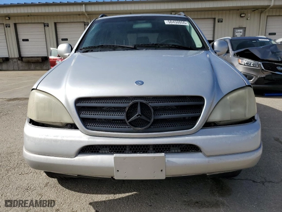 2000 Mercedes-Benz M-Class with VIN 4JGAB54E2YA214989, listed as a Copart auction lot 50450055 with 218,253 mi miles and Non Repairable. Bid and sale history available at carsss.com. Image 5.