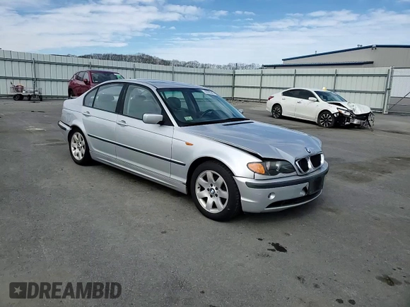 1999 BMW 3 Series 323i z VIN WBAAM3336XCA80249, wystawiony jako Copart lot #48533245 z przebiegiem 235 477 mil mil oraz Czysty tytuł • Clean title. Historia ofert i sprzedaży dostępna na DreamBid. Obrazek 11.