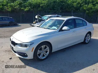 2016 BMW 3 Series 328i xDrive z VIN WBA8E3G51GNU00179, wystawiony jako IAAI lot #42292023 z przebiegiem 106 513 mil mil oraz . Historia ofert i sprzedaży dostępna na DreamBid. Obrazek 18.