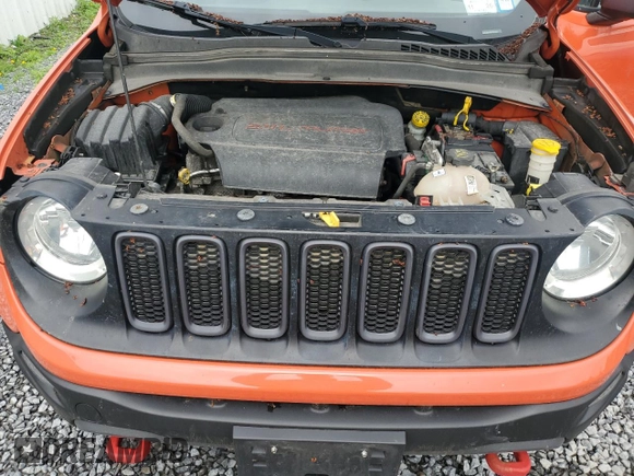2015 Jeep Renegade Trailhawk with VIN ZACCJBCT0FPB74261, listed as a Copart auction lot 56067395 with 182,703 mi miles and Clean Title. Bid and sale history available at DreamBid. Image 12.