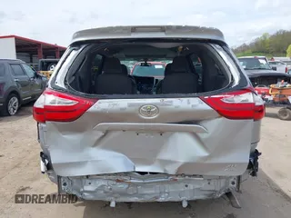 2017 Toyota Sienna XLE with VIN 5TDDZ3DC4HS164017, listed as a IAAI auction lot 41983055 with 90,702 mi miles and . Bid and sale history available at DreamBid. Image 6.