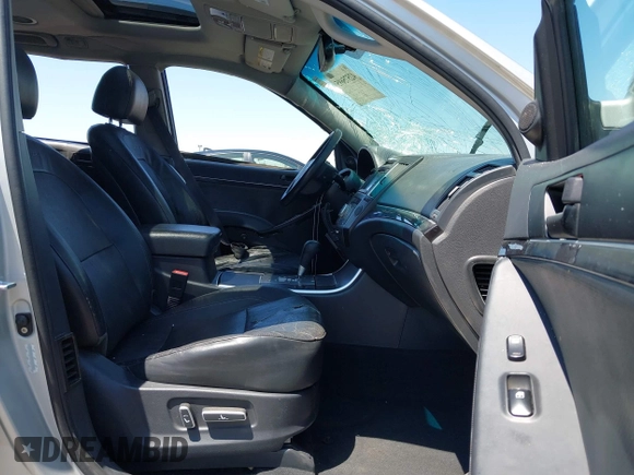 2011 Hyundai Veracruz GLS with VIN KM8NU4CC6BU165873, listed as a IAAI auction lot 42575695 with 177,934 mi miles and . Bid and sale history available at DreamBid. Image 5.