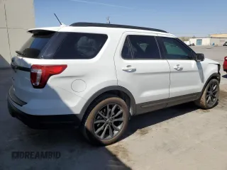 2018 Ford Explorer XLT z VIN 1FM5K7D83JGC69719, wystawiony jako Copart lot #54433405 z przebiegiem 84 581 mil mil oraz Szkoda całkowita • Salvage title. Historia ofert i sprzedaży dostępna na DreamBid. Obrazek 3.