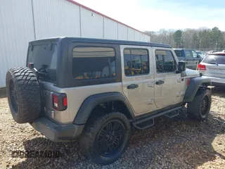 2020 Jeep Wrangler Unlimited Sport Altitude с VIN 1C4HJXDN8LW127059, выставлен на аукционе IAAI как лот 41821194 с пробегом 152 744 миль миль и . История ставок и продаж доступна на DreamBid. Изображение 13.