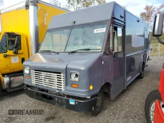 2019 Ford E-Series Commercial with VIN 1FC3E4K66KDC51737, listed as a Copart auction lot 72650054 with 52,965 mi miles and Salvage Title. Bid and sale history available at carsss.com. Image 2.