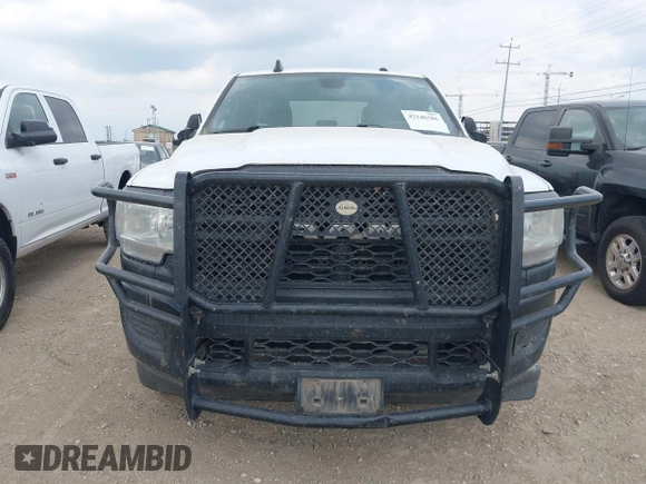 2022 Ram 2500 Tradesman with VIN 3C6UR5CJXNG204016, listed as a IAAI auction lot 42146186 with 105,216 mi miles. Bid and sale history available at carsss.com. Image 12.