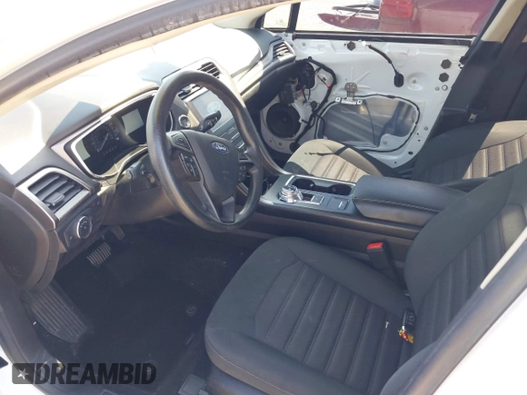2019 Ford Fusion SE with VIN 3FA6P0HD3KR201350, listed as a IAAI auction lot 41988519 with 46,105 mi miles and . Bid and sale history available at carsss.com. Image 5.