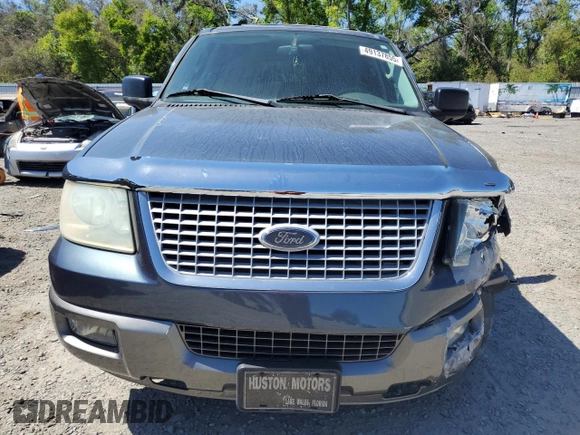 2004 Ford Expedition Special Service with VIN 1FMPU15L14LB12706, listed as a Copart auction lot 49137855 with 118,306 mi miles and Salvage Title. Bid and sale history available at carsss.com. Image 5.