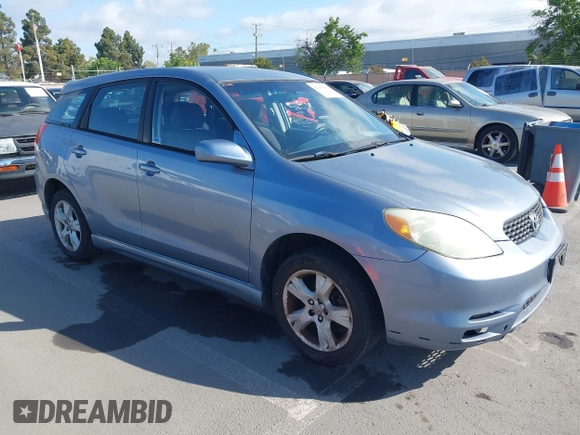 2004 Toyota Matrix Std with VIN 2T1KR32E74C260772, listed as a IAAI auction lot 42183991 with 1 mi miles. Bid and sale history available at carsss.com. Image 1.