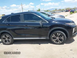 2018 Mitsubishi Eclipse Cross SE z VIN JA4AT5AA5JZ039030, wystawiony jako IAAI lot #42421884 z przebiegiem 65 982 mil mil oraz . Historia ofert i sprzedaży dostępna na DreamBid. Obrazek 14.