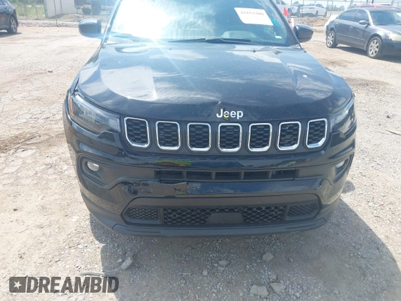 2024 Jeep Compass Latitude with VIN 3C4NJDBN4RT119513, listed as a IAAI auction lot 42153389 with 27,635 mi miles and . Bid and sale history available at carsss.com. Image 6.