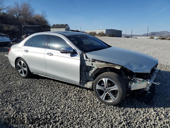 2019 Mercedes-Benz E-Class E 300 with VIN WDDZF4KB1KA599828, listed as a Copart auction lot 48410095 with 46,444 mi miles and Salvage Title. Bid and sale history available at carsss.com. Image 4.