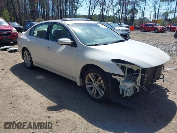 2010 Nissan Altima 3.5 SR with VIN 1N4BL2AP8AN538141, listed as a IAAI auction lot 41886965 with 156,364 mi miles. Bid and sale history available at carsss.com. Image 1.