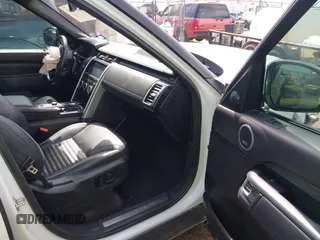 2018 Land Rover Discovery HSE Luxury z VIN SALRT2RV1JA075819, wystawiony jako IAAI lot #42157121 z przebiegiem 93 829 mil mil oraz . Historia ofert i sprzedaży dostępna na DreamBid. Obrazek 5.