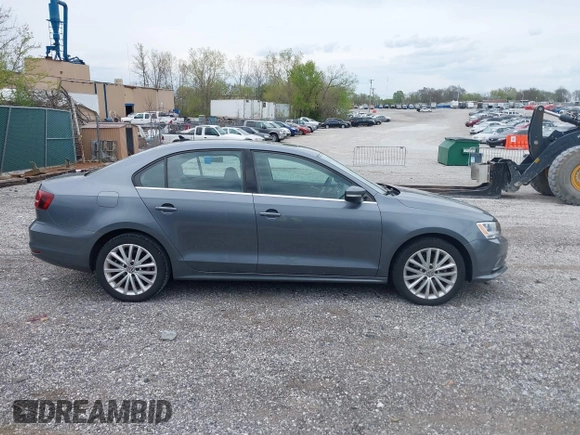 2016 Volkswagen Jetta Sedan 1.8T SEL with VIN 3VWL17AJ0GM213058, listed as a IAAI auction lot 41984066 with 67,014 mi miles. Bid and sale history available at carsss.com. Image 13.