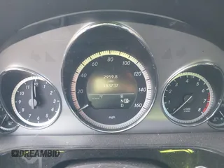 2010 Mercedes-Benz E 350 Luxury с VIN WDDHF5GB8AA027213, выставлен на аукционе IAAI как лот 41348612 с пробегом 183 737 миль миль и . История ставок и продаж доступна на DreamBid. Изображение 7.