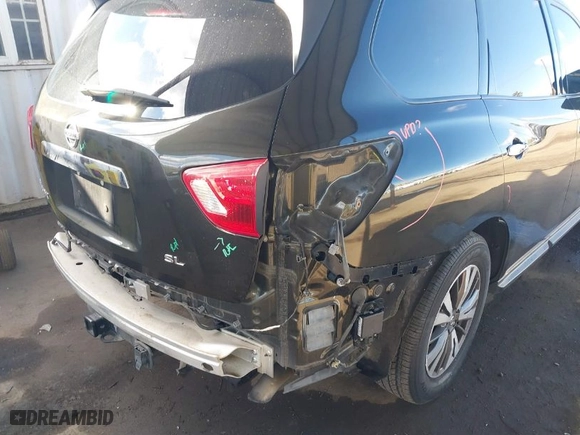 2017 Nissan Pathfinder SL with VIN 5N1DR2MN3HC654487, listed as a IAAI auction lot 41719910 with 79,976 mi miles. Bid and sale history available at carsss.com. Image 6.