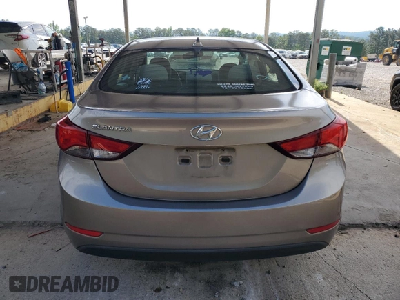 2015 Hyundai Elantra SE z VIN 5NPDH4AE7FH646935, wystawiony jako Copart lot #55829935 z przebiegiem 118 740 mil mil oraz Szkoda całkowita • Salvage title. Historia ofert i sprzedaży dostępna na DreamBid. Obrazek 6.